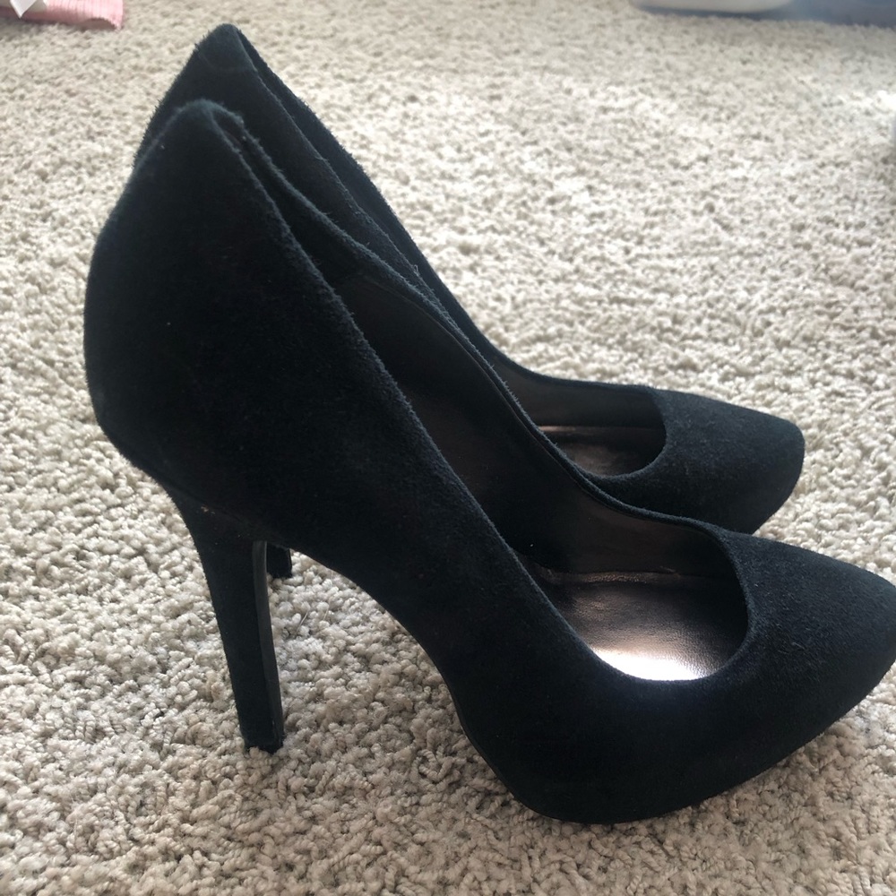 Cathy Jean black suede pumps